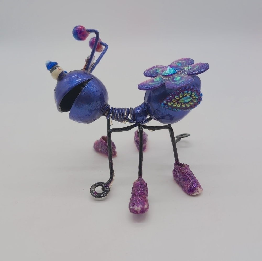 Fancy Decorated Purple Metal Happy Ant Figurine